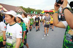 BIB: 
                            <button type="button" onclick="openModal(3530865)" class="btn btn-primary btn-sm float-right btn-popup" data-toggle="modal" data-target=".modal-high-quality">
                        <i class="fas fa-shopping-cart"></i> Add to Cart
                    </button>
                                            <button type="button" onclick="isThisMe(3530865, true)" class="btn btn-success btn-sm float-right btn-popup btn-isme hidden" data-toggle="tooltip" data-placement="bottom" title="นี่คือรูปของคุณใช่ไหม คลิกที่นี่เพื่อเอาเข้าอัลบั้ม">
                        <i class="fas fa-plus"></i> Add to album
                    </button>
                    <button type="button" onclick="isThisMe(3530865, false)" class="btn btn-warning btn-sm float-right btn-popup btn-isnotme hidden">
                        <i class="fas fa-ban"></i> Remove from album
                    </button>